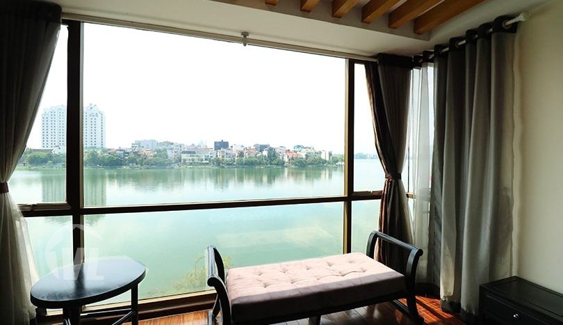 Lake view 2 bedrooms apartment in Quang An street