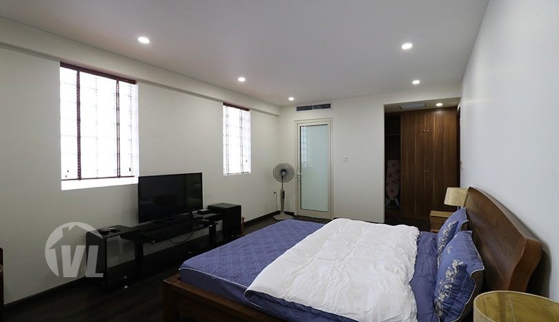 Modern 2 beds serviced apartment to lease in Hanoi Center