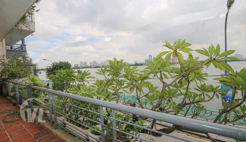 Modern house to rent with West Lake view in Tay Ho