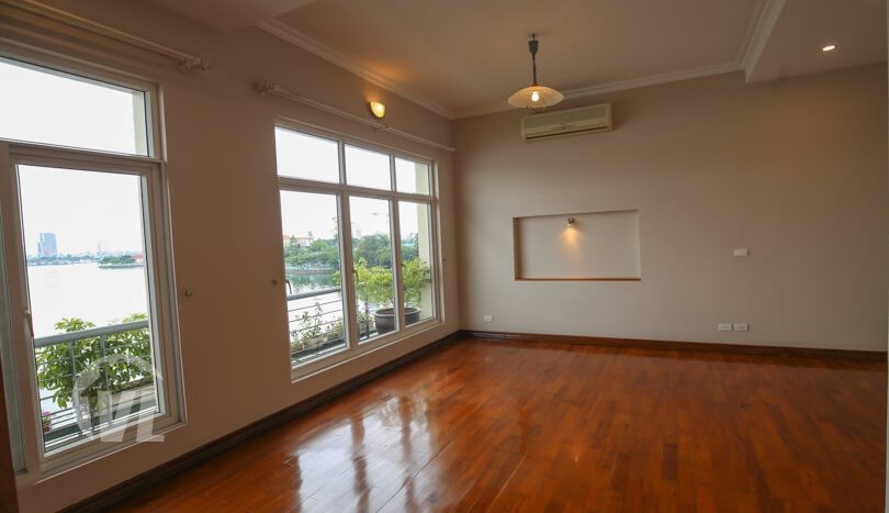 Modern house to rent with West Lake view in Tay Ho