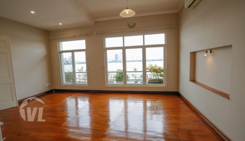 Modern house to rent with West Lake view in Tay Ho