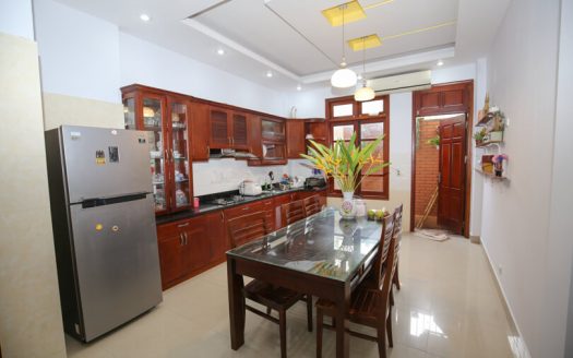 Beautiful Tay Ho house with 4 bedroom for rent (