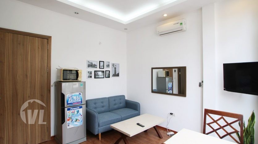 Budget 01 bedroom apartment in Xuan Dieu, Tay Ho (2)