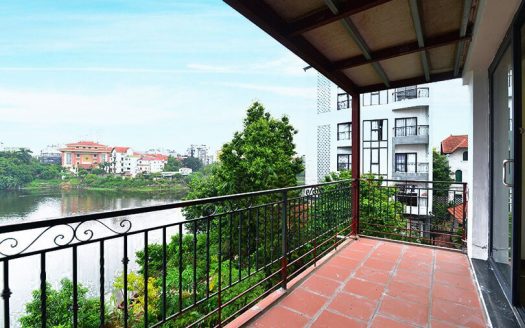 Duplex 4 bedrooms serviced apartment with lake view