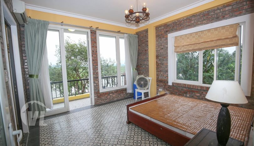 Garden house to rent next to French Highschool in Hanoi Long Bien area