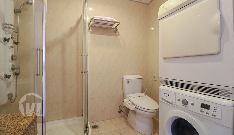 Serviced apartment in Tay Ho to lease with swimming pool and fitness