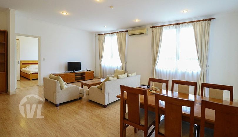 Serviced apartment in Tay Ho to lease with swimming pool and fitness