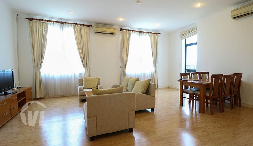 Serviced apartment in Tay Ho to lease with swimming pool and fitness