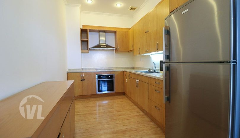 Serviced apartment in Tay Ho to lease with swimming pool and fitness