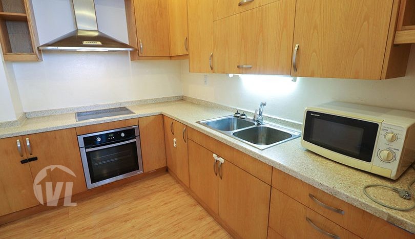 Serviced apartment in Tay Ho to lease with swimming pool and fitness