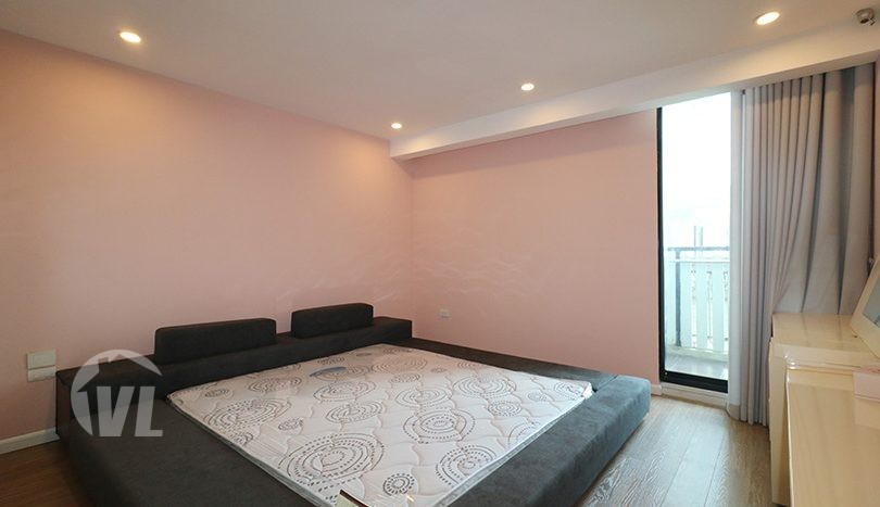 200 sq m 3 bedroom apartment in Hoan Kiem Pacific Place Hanoi