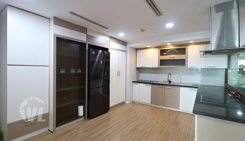 200 sq m 3 bedroom apartment in Hoan Kiem Pacific Place Hanoi
