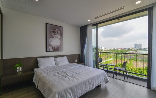 Lake view 3 bedrooms apartment in Trinh Cong Son street, Tay Ho