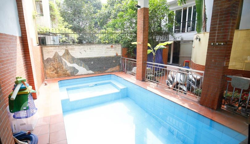 Modern 5 bedrooms Tay Ho house to rent with swimming pool