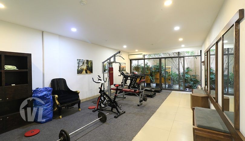 Spacious 2 bedrooms apartment to rent in Hanoi with fitness