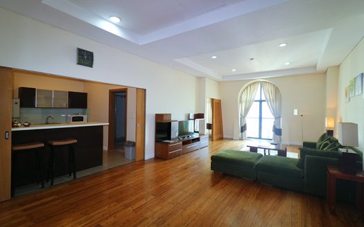 Spacious 3 beds serviced apartment in Pacific Place Hanoi to rent