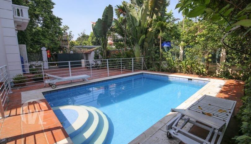 Unfurnished swimming pool villa to rent on To Ngoc Van Tay Ho district