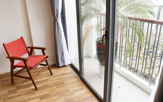 Balcony 1 Bedroom Serviced Apartment For Rent In Mai Hac De, Hai Ba Trung