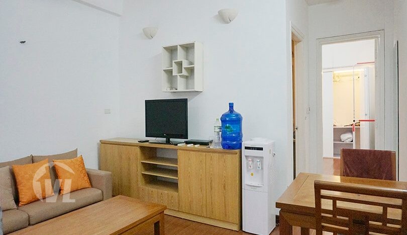 Spacious 1 Bedroom Apartment For Rent In Thi Sach Street, The Old Quarter