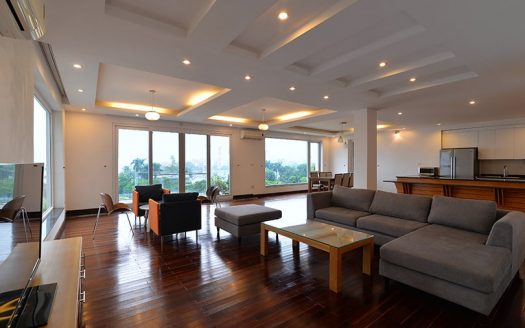 250 sq m 4 bedrooms apartment to lease in Tay Ho district Hanoi