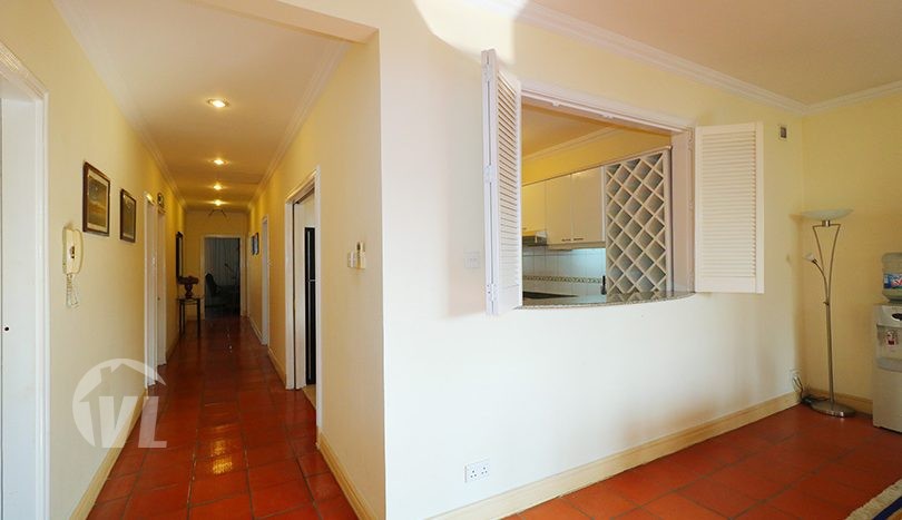 2 bedrooms apartment to rent close to French Embassy in Hanoi