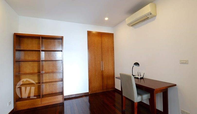 3 beds duplex to rent in Hanoi with West Lake view