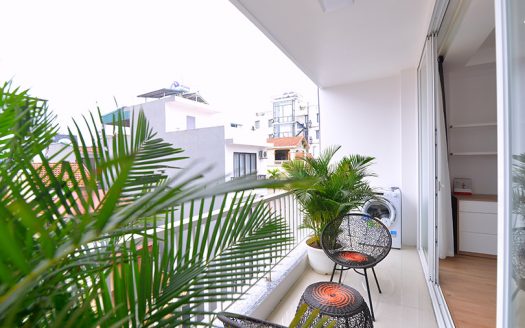 Bright 2 bedroom apartment in Dang Thai Mai Tay Ho