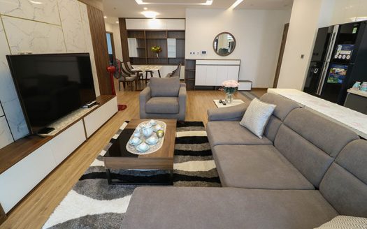 Elegant 4 bedroom apartment in Vinhomes Metropolis
