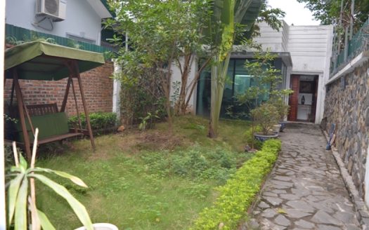 Garden house 2 bedroom for rent in Dang Thai Mai Tay Ho