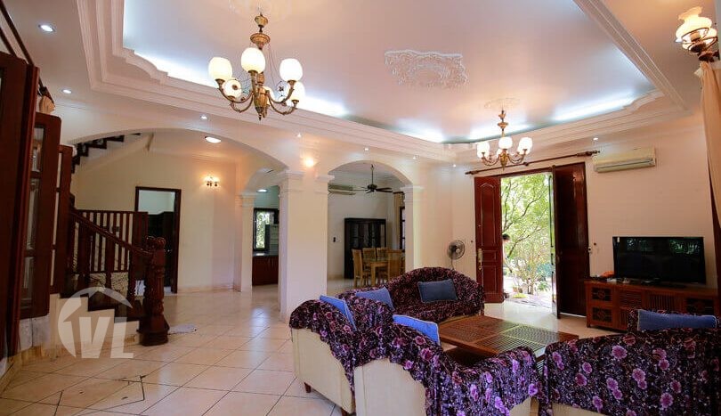 Hanoi large garden furnished villa to rent in Tay Ho