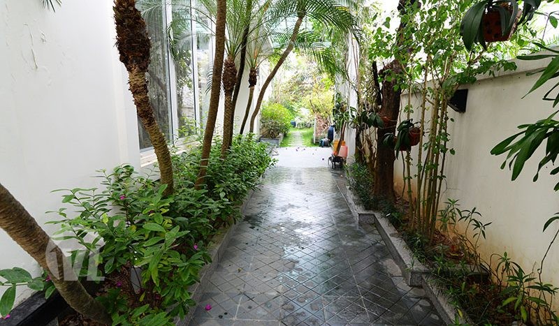 Impressive Furnished Vinhomes house to rent close to Vincom Plaza