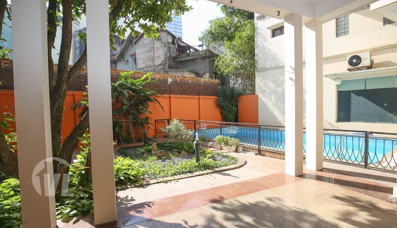 Large pool and garden luxurious villa to rent in Tay Ho Hanoi