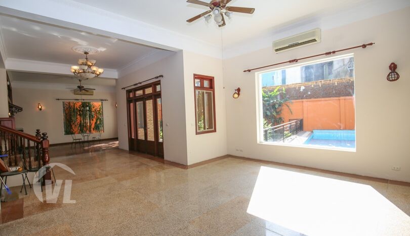 Large pool and garden luxurious villa to rent in Tay Ho Hanoi