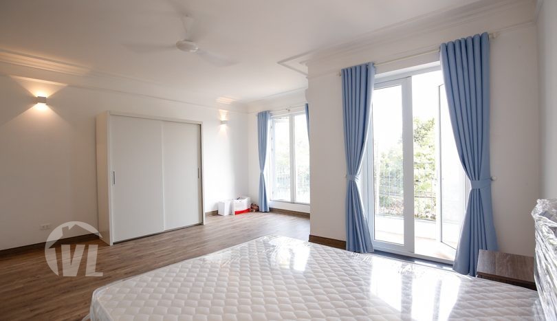 New furnished house for lease in Tay Ho modern and bright