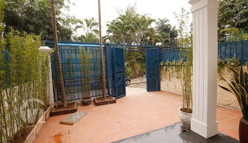 New furnished house for lease in Tay Ho modern and bright