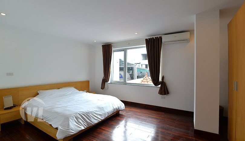 West Lake view 4 bedrooms apartment with terrace to rent in Tay Ho