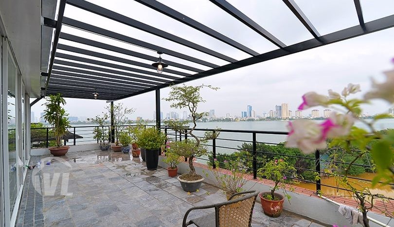 West Lake view 4 bedrooms apartment with terrace to rent in Tay Ho
