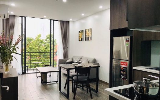 balcony-new-01-bedroom-apartment-in-to-ngoc-van-tay-ho (2)