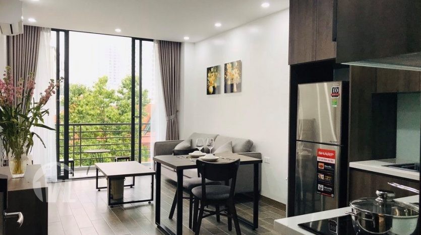 balcony-new-01-bedroom-apartment-in-to-ngoc-van-tay-ho (2)