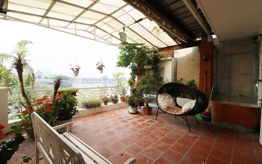 Breathtaking View 1 Bedroom Serviced Apartment For Rent In Tran Vu Street, Truc Bach Island