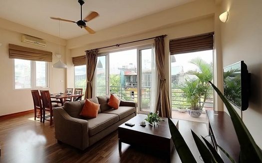 gorgeous-serviced-02-bedroom-apartment-in-hoan-kiem-with-a-big-balcony (1)