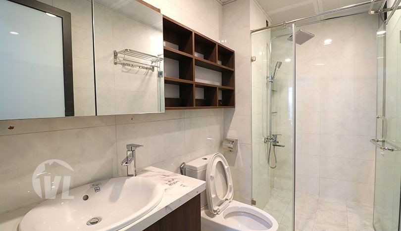 Lakeview Bright 1 Bedroom Serviced Apartment For Rent In Nhat Chieu Street, Tay Ho