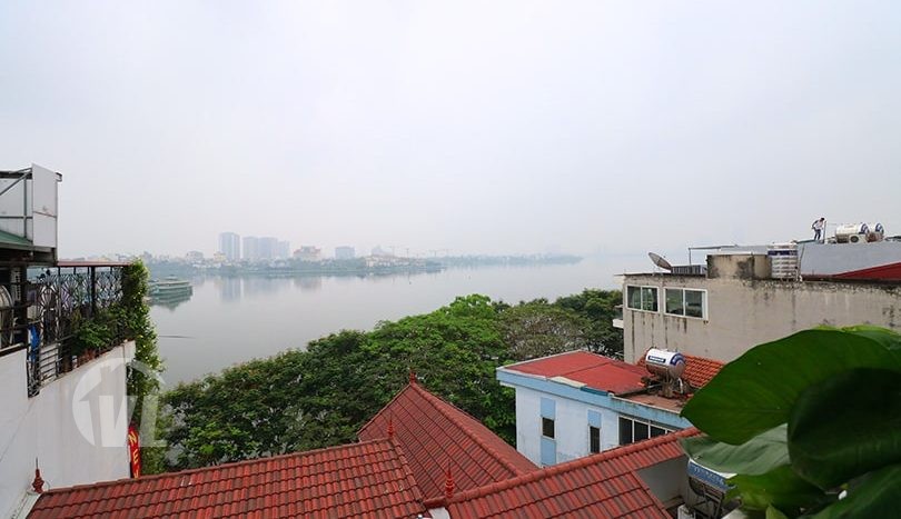 Lakeview Bright 1 Bedroom Serviced Apartment For Rent In Nhat Chieu Street, Tay Ho