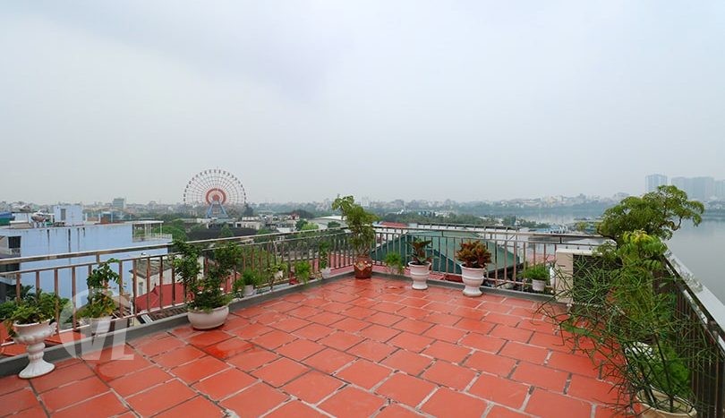 Lakeview Bright 1 Bedroom Serviced Apartment For Rent In Nhat Chieu Street, Tay Ho