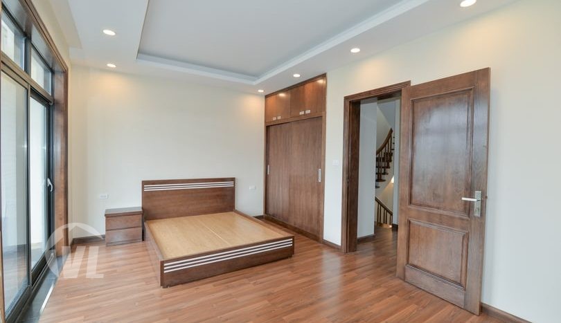 MInimally Furnished 4 Bedroom Villa For Rent In Starlake Hanoi Complex