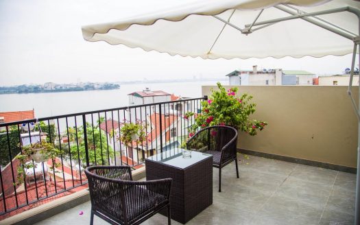 rooftop-serviced-02-bedroom-apartment-viewing-the-west-lake-for-rent