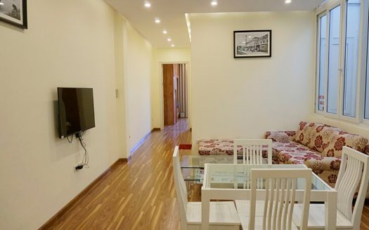 well-kept-02-bedroom-apartment-in-truong-han-sieu-hoan-kiem (1)