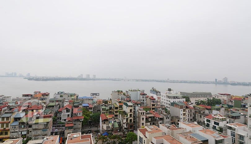 Tay Ho lake view apartment