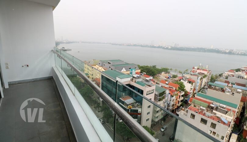 2 bedroom in watermark lac long quan, lake view