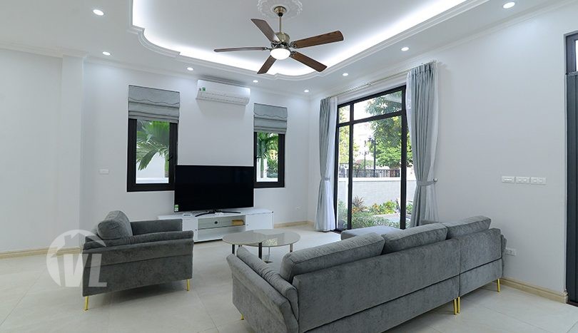 Modern and brand-new furnished Vinhomes Riverside villa to lease
